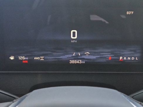 Used 2025 Chevrolet Traverse Z71 AWD/4WD image 6