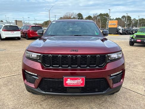 New 2025 Jeep Grand Cherokee Limited w/ Luxury Tech Group II image 9