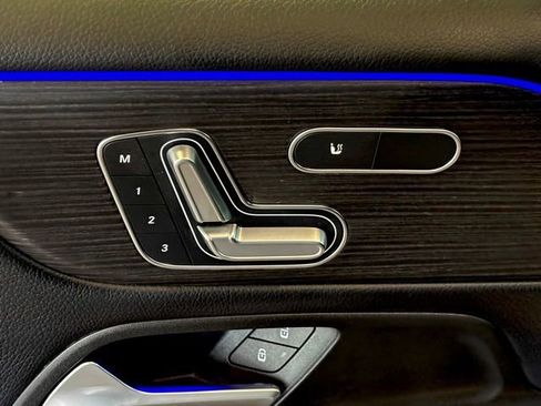 Certified 2026 Mercedes-Benz GLB 250 4MATIC image 16