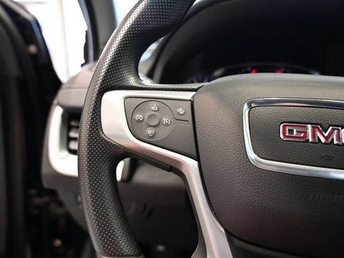 Used 2024 GMC Terrain SLE w/ Driver Convenience Package FWD image 20