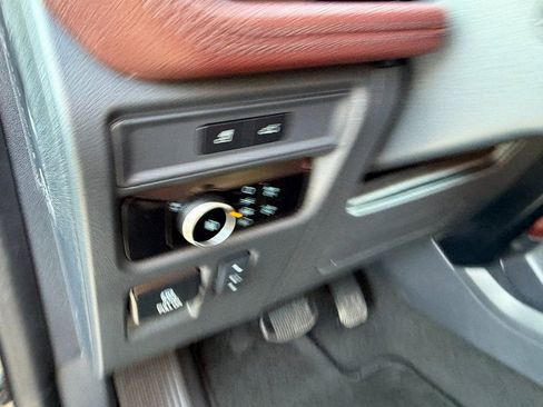 Used 2024 Ford Expedition Max Limited image 28