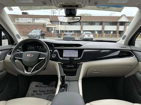 Certified 2024 Cadillac XT6 Premium Luxury w/ Technology Package AWD/4WD image 40