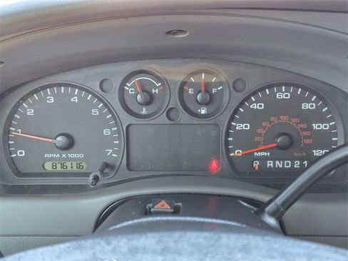 Used 2011 Ford Ranger XLT image 6