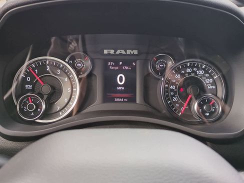 Used 2024 RAM 2500 Big Horn image 33