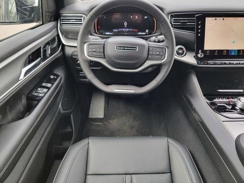 New 2026 Jeep Grand Wagoneer GRAND WAGONEER 4X4 image 31