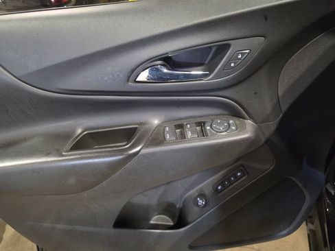 Used 2021 Chevrolet Equinox LT FWD image 5