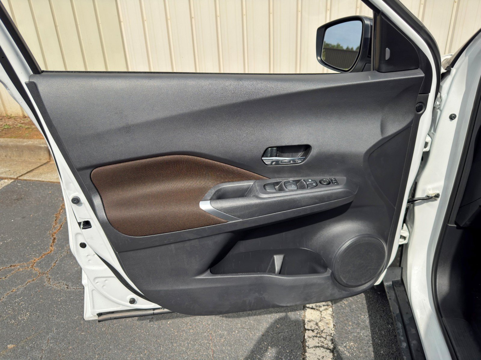 Used 2021 Nissan Kicks SR FWD image 33