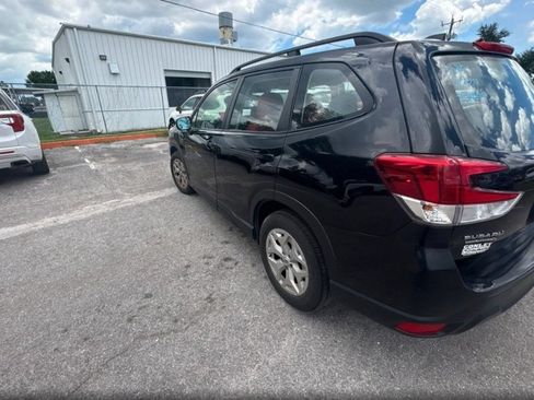 Used 2021 Subaru Forester AWD/4WD image 9