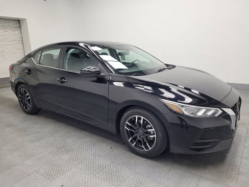 Used 2021 Nissan Sentra SV image 11