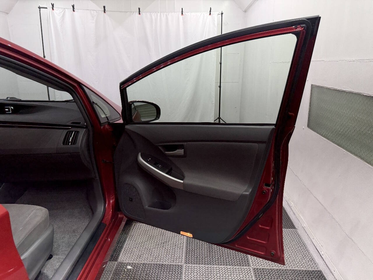 Used 2011 Toyota Prius Three FWD image 25