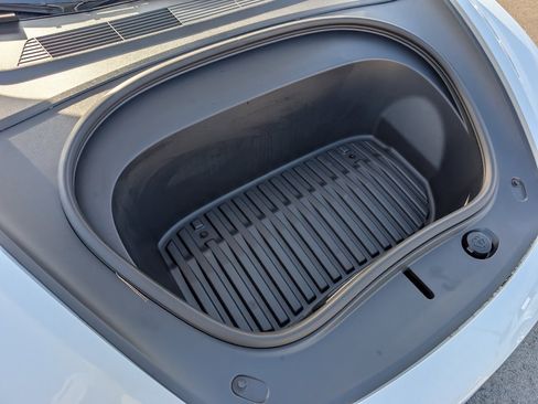 Used 2025 Tesla Model 3 Long Range image 19