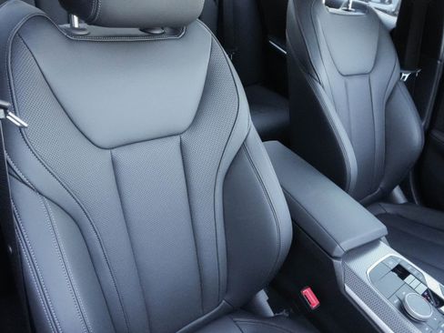 Used 2023 BMW 330i Sedan w/ M Sport Package image 14