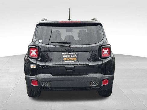 Used 2023 Jeep Renegade Altitude w/ Sun/Sound Group image 4