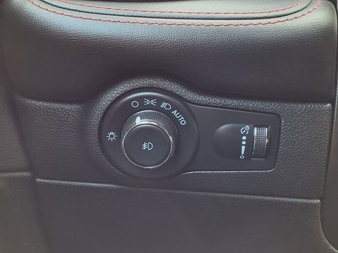 Certified 2023 Dodge Durango GT image 17