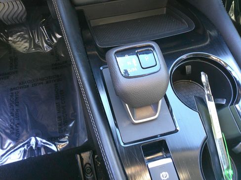 Used 2023 Nissan Rogue SL w/ SL Premium Package image 42