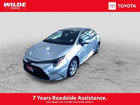 Certified 2025 Toyota Corolla LE image 5