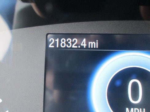 Used 2022 Ford Escape SE w/ Cold Weather Package image 17