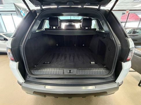 Used 2019 Land Rover Range Rover Sport SE AWD/4WD image 15