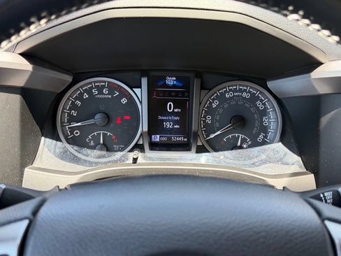 Used 2021 Toyota Tacoma SR5 AWD/4WD image 22