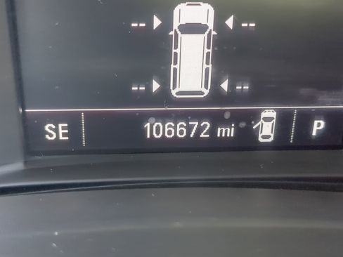 Used 2018 Chevrolet Equinox LT FWD image 22