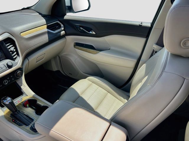 Used 2019 GMC Acadia Denali w/ Technology Package AWD/4WD image 5
