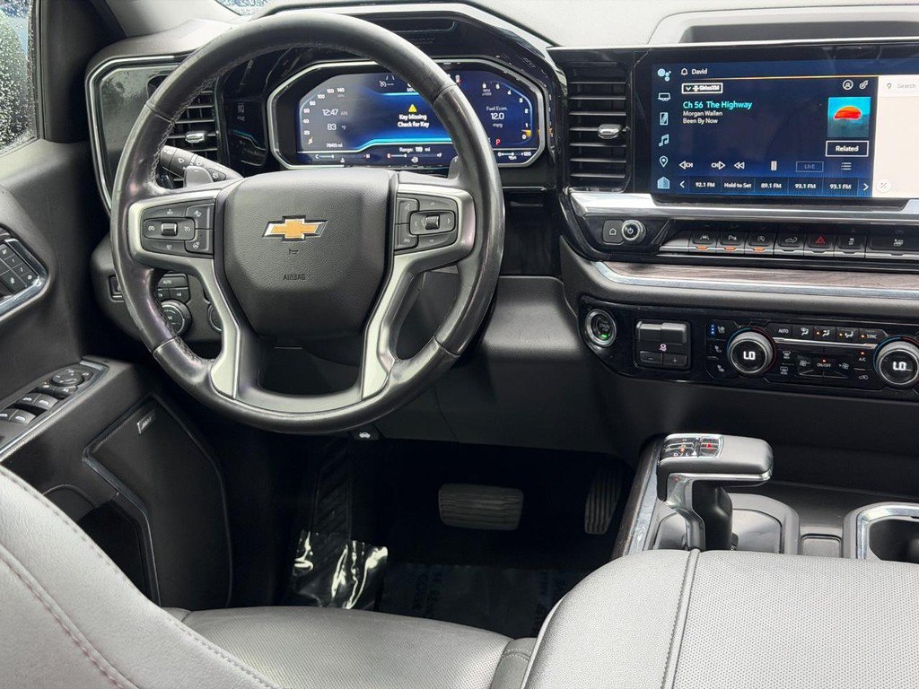 Used 2023 Chevrolet Silverado 1500 LTZ AWD/4WD image 12