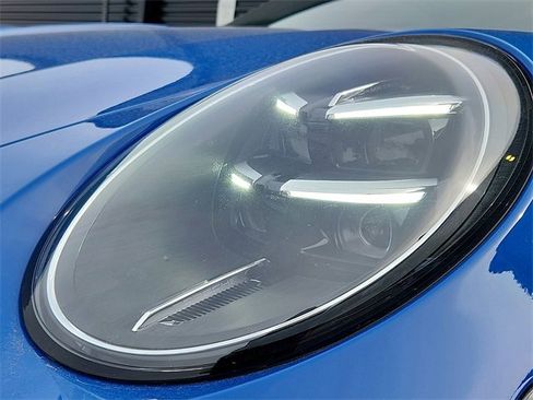 Used 2025 Porsche 911 Carrera image 14