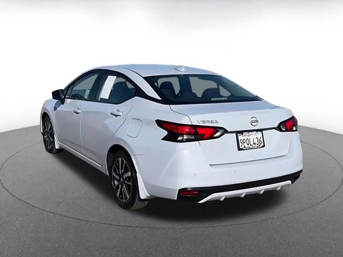 Used 2025 Nissan Versa SV w/ Trunk Package image 11