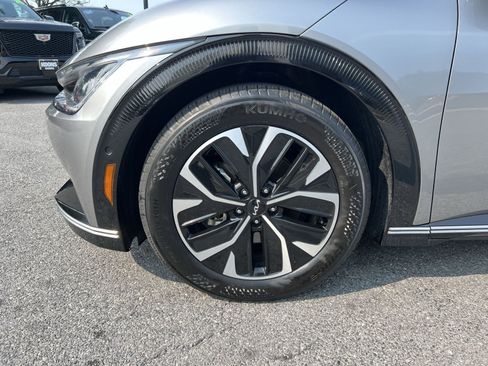 Used 2022 Kia EV6 Wind w/ Wind Technology Package AWD/4WD image 12
