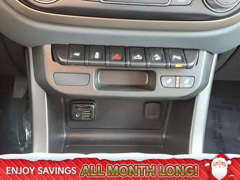 Used 2022 Chevrolet Colorado Z71 image 25