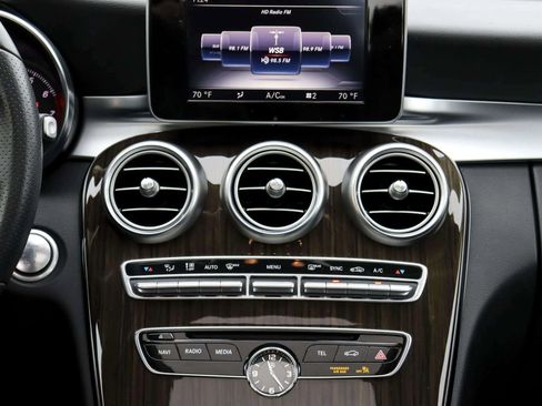 Used 2017 Mercedes-Benz C 300 4MATIC Sedan image 23