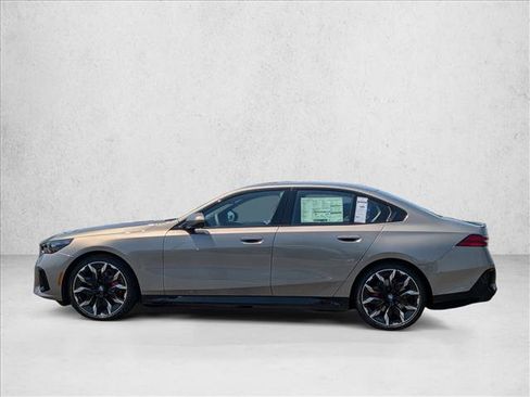 New 2026 BMW i5 eDrive40 w/ M Sport Package RWD image 5