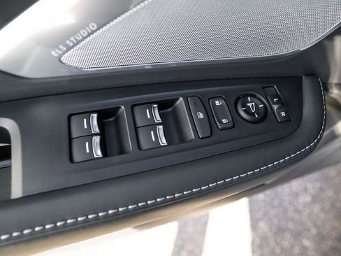 Certified 2025 Acura RDX w/ Technology Package image 26