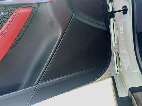 Used 2019 Jaguar F-TYPE R image 18