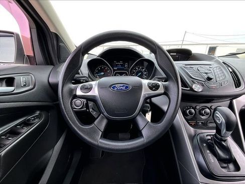 Used 2016 Ford Escape SE image 17