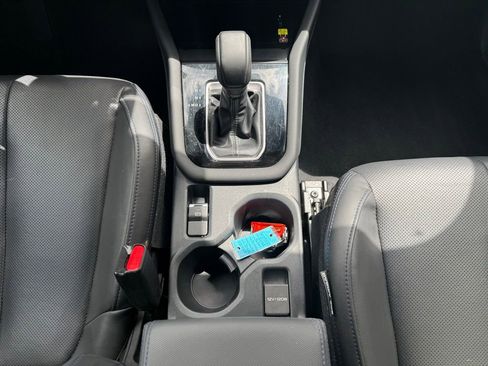 Used 2025 Subaru Forester Limited AWD/4WD image 20