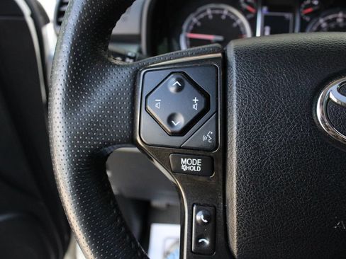Used 2021 Toyota 4Runner TRD Off-Road Premium w/ Moonroof Package AWD/4WD image 11