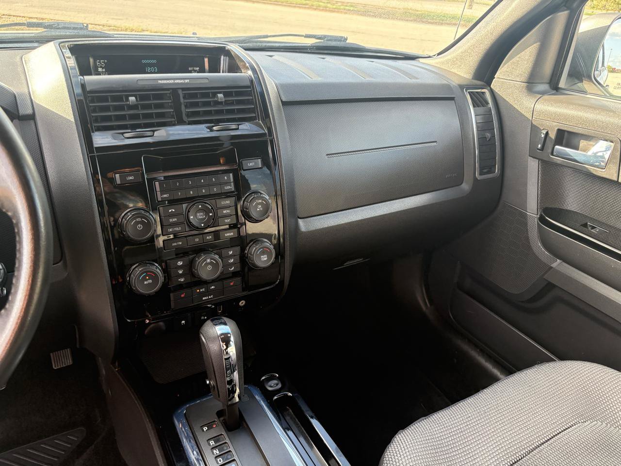 Used 2009 Ford Escape Limited FWD image 42