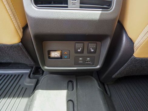 Used 2023 Nissan Rogue Platinum w/ Platinum Premium Package AWD/4WD image 16