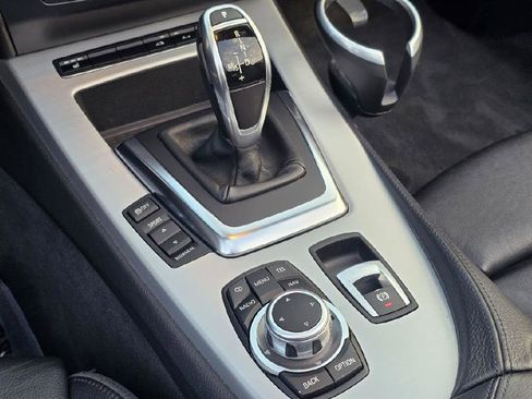 Used 2011 BMW Z4 sDrive35i image 22