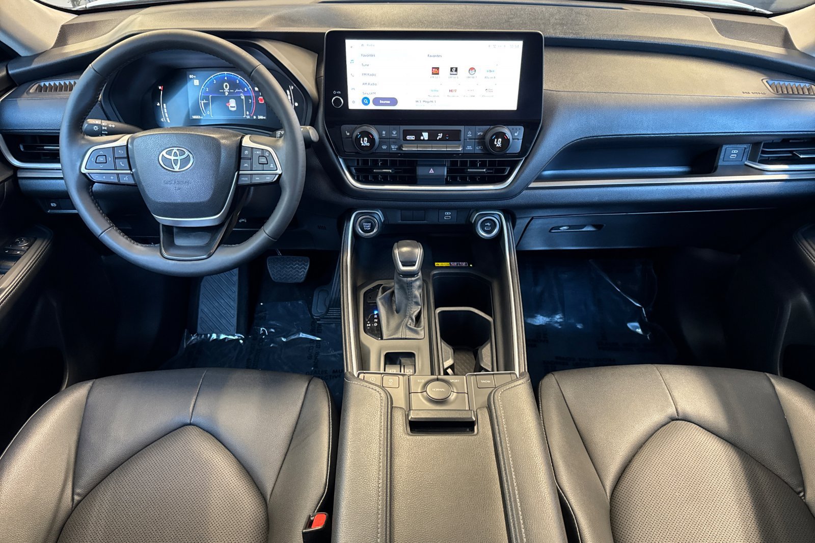 Used 2024 Toyota Grand Highlander FWD image 17