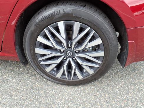 Certified 2023 Nissan Altima 2.5 SV w/ SV Premium Package image 8