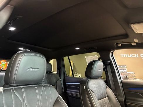 Used 2026 Buick Enclave Avenir w/ LPO, Floor Liner Package AWD/4WD image 23