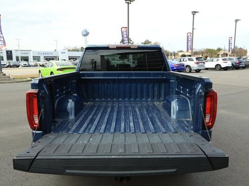 Used 2024 GMC Sierra 1500 SLT image 9