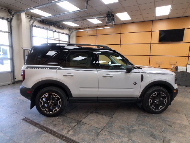 New 2026 Ford Bronco Sport Outer Banks w/ Outer Banks Tech Package+ AWD/4WD image 8