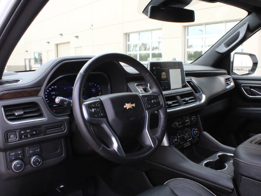 Used 2023 Chevrolet Suburban Premier AWD/4WD image 15