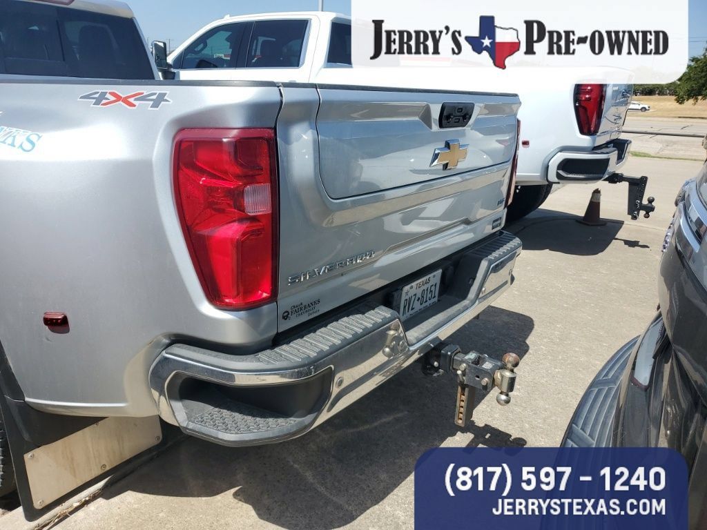 Used 2022 Chevrolet Silverado 3500 LTZ w/ LTZ Plus Package AWD/4WD image 11