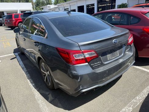 Used 2018 Subaru Legacy 2.5i Limited AWD/4WD image 2