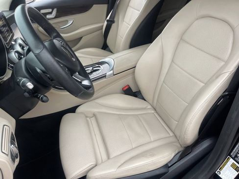 Used 2018 Mercedes-Benz C 300 Sedan image 21