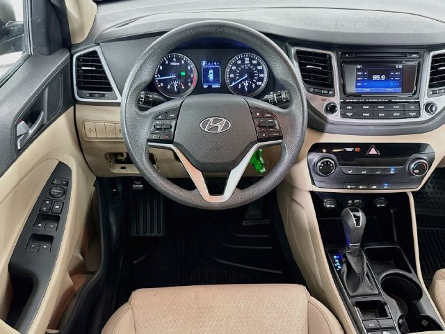Used 2016 Hyundai Tucson SE w/ Option Group 02 FWD image 14
